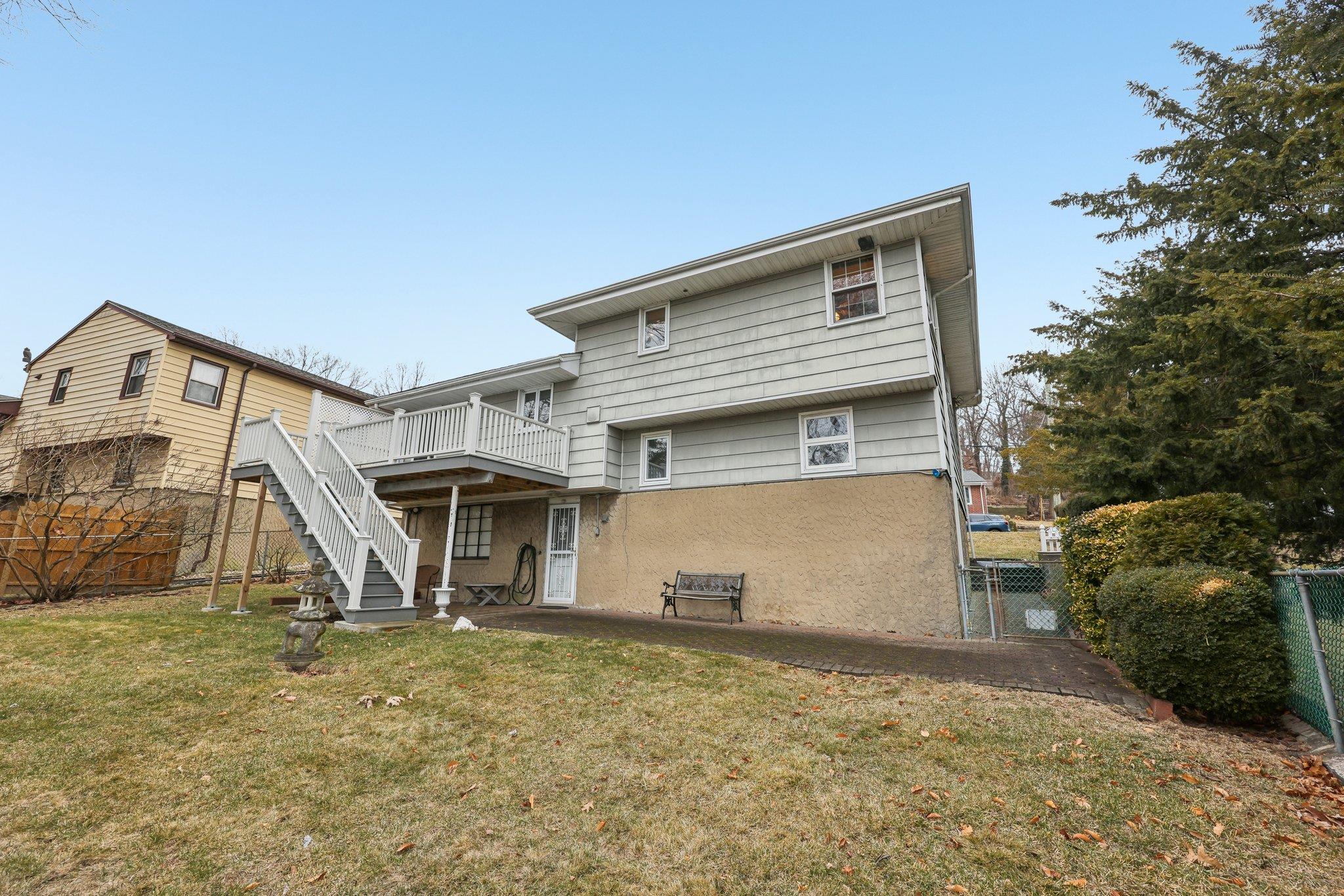 14 Hardy Place, Yonkers, NY 10703