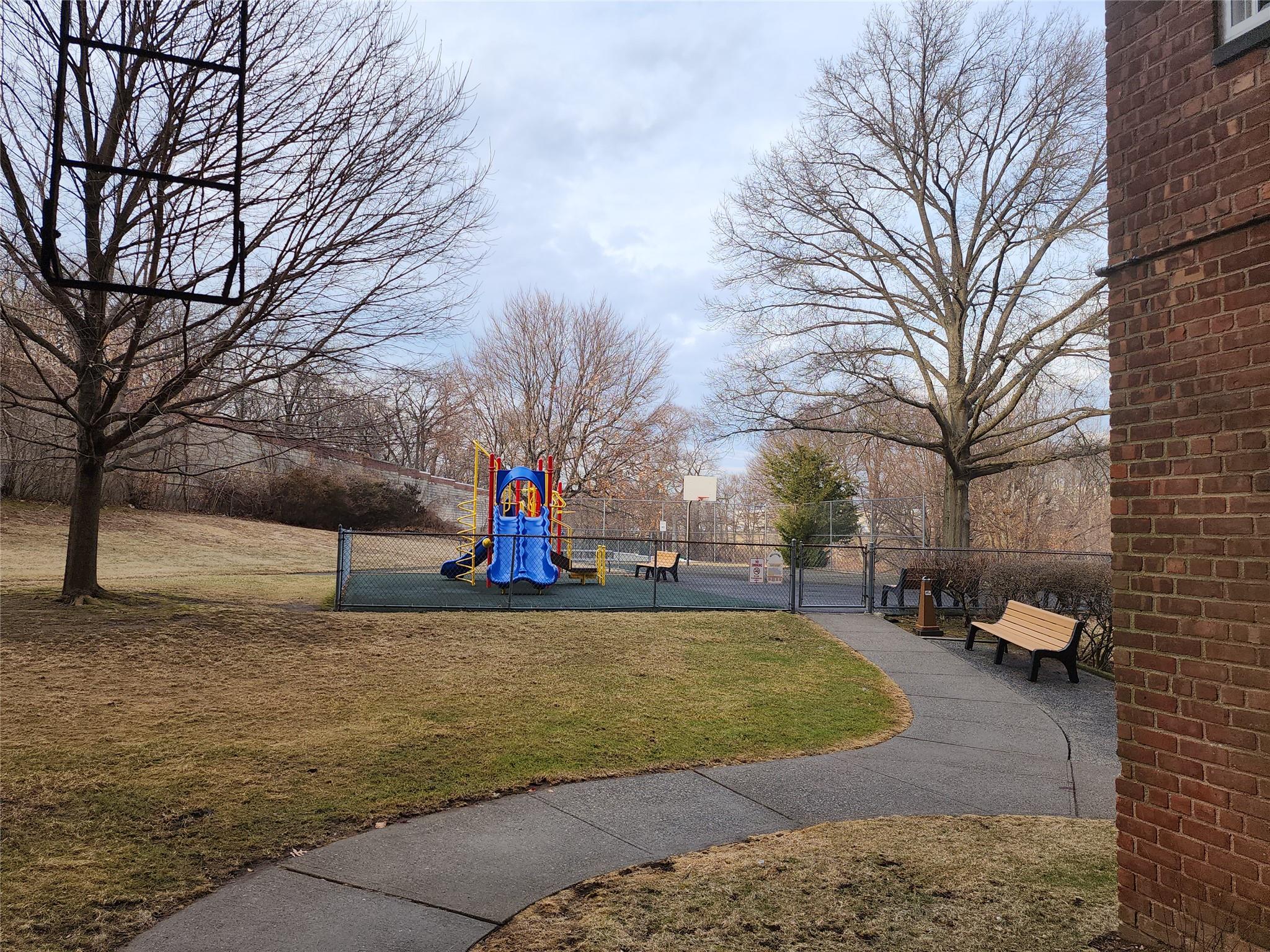 98 Dehaven Drive # 4 D, Yonkers, NY 10703