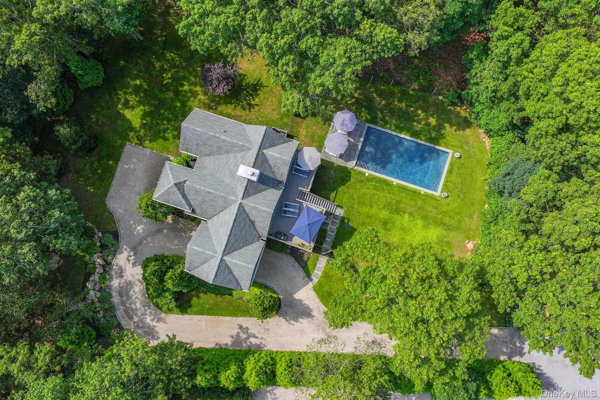 14 Hill Side Lane, East Hampton, NY 11937