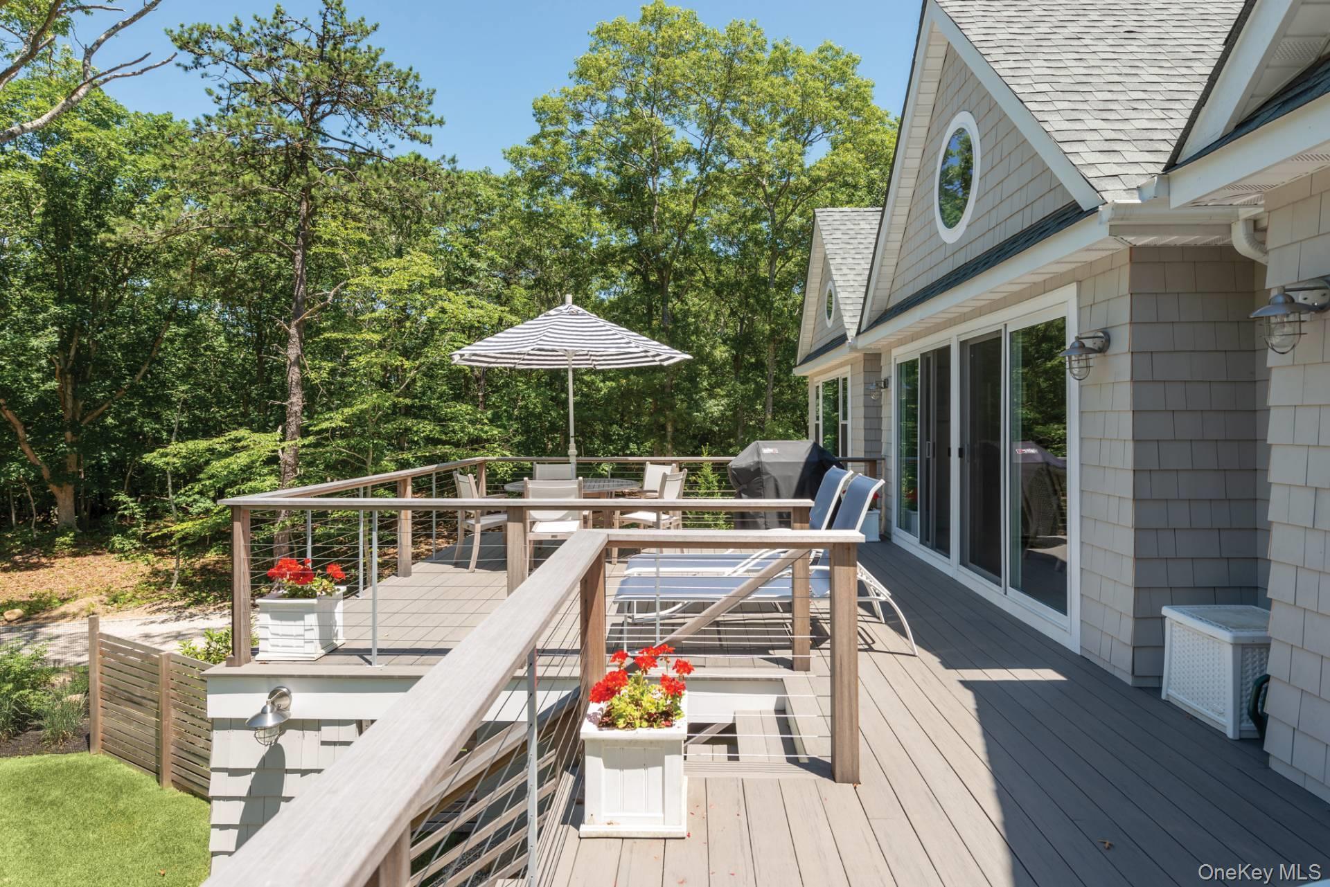 14 Hill Side Lane, East Hampton, NY 11937