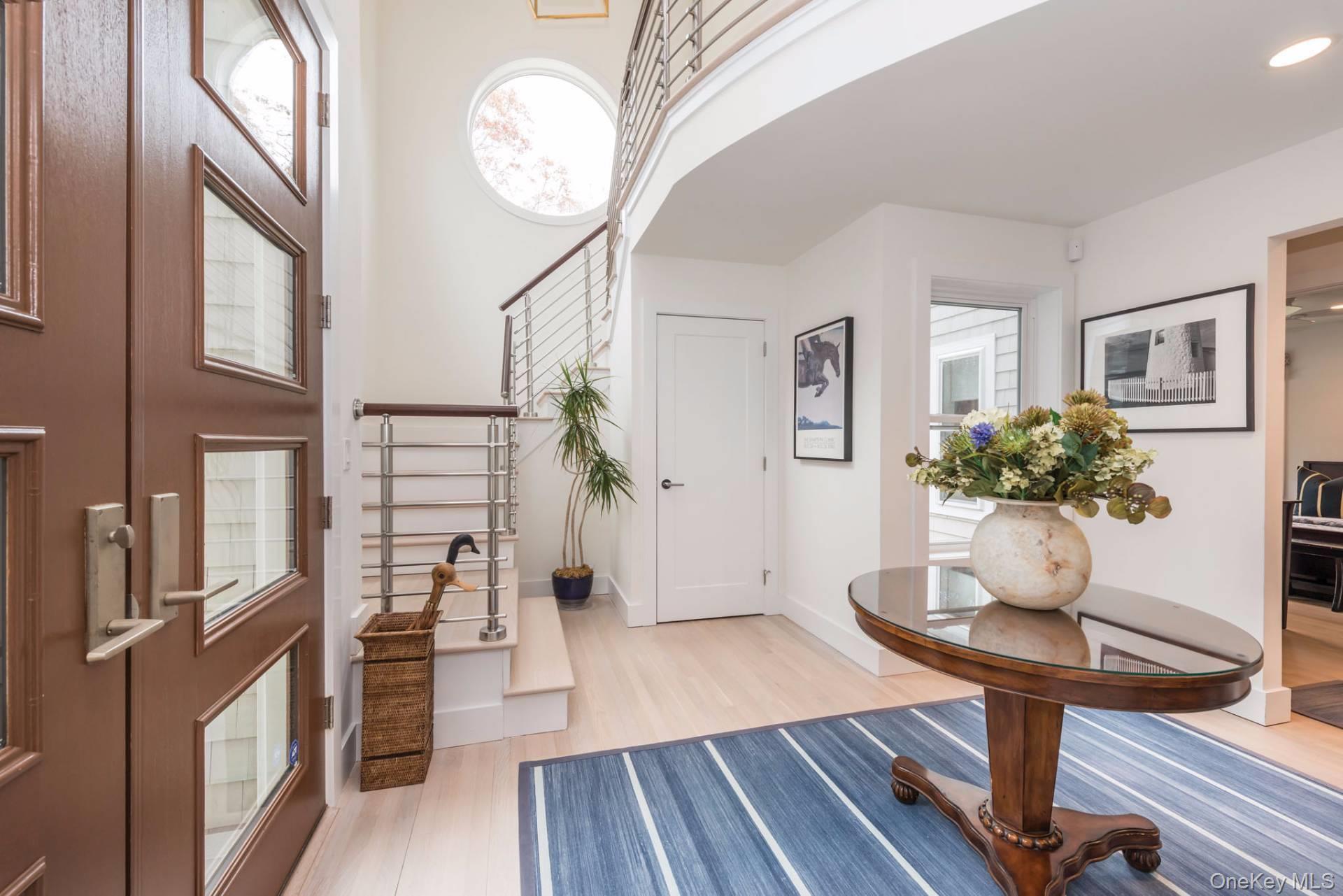 14 Hill Side Lane, East Hampton, NY 11937