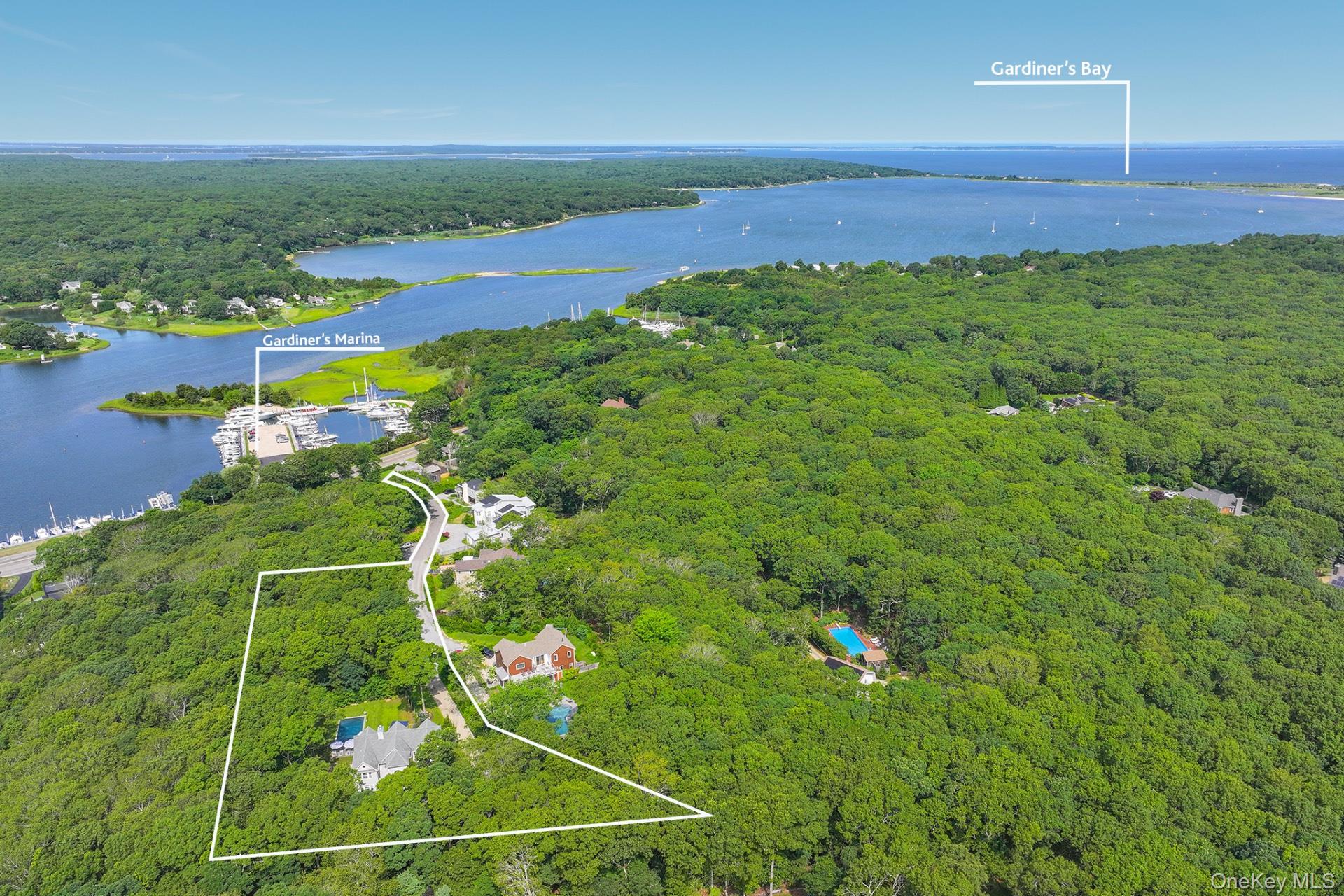 14 Hill Side Lane, East Hampton, NY 11937