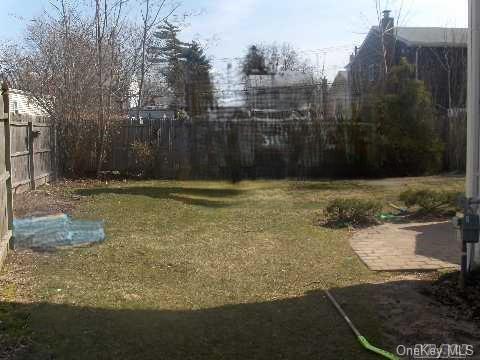 19 Park Circle, Cedarhurst, NY 11516