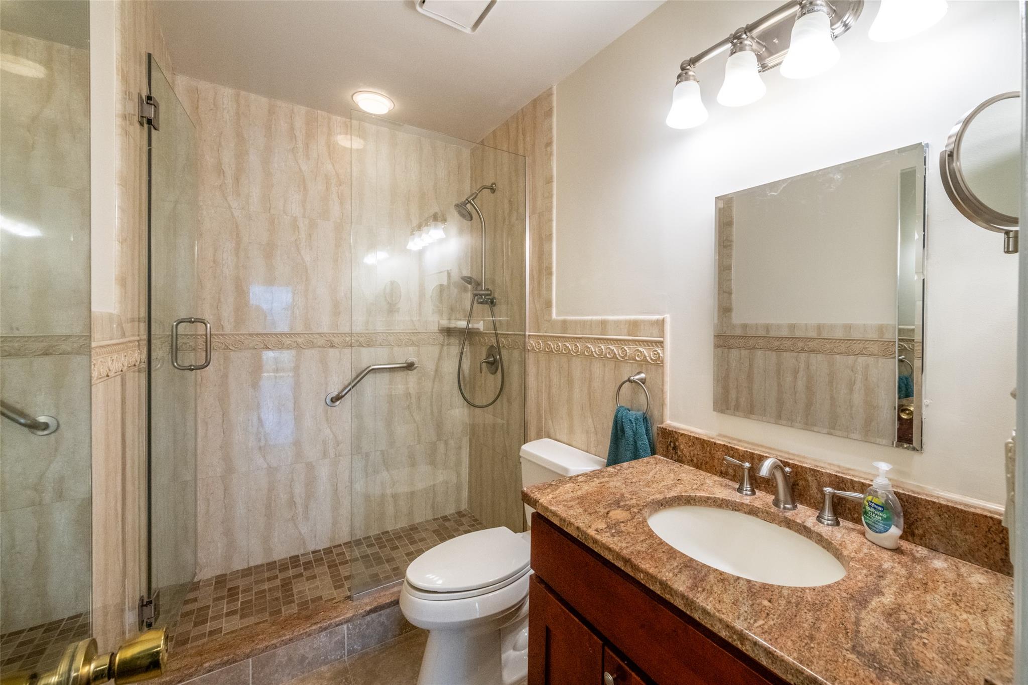 12 Windward Lane # 11, Bronx, NY 10464