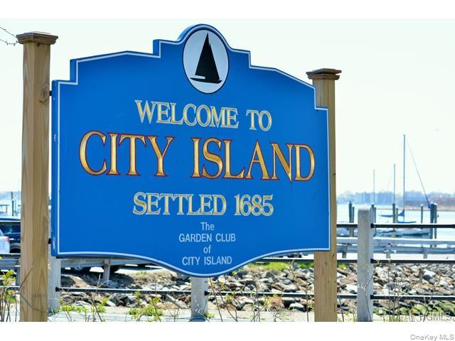 12 Windward Lane # 11, Bronx, NY 10464