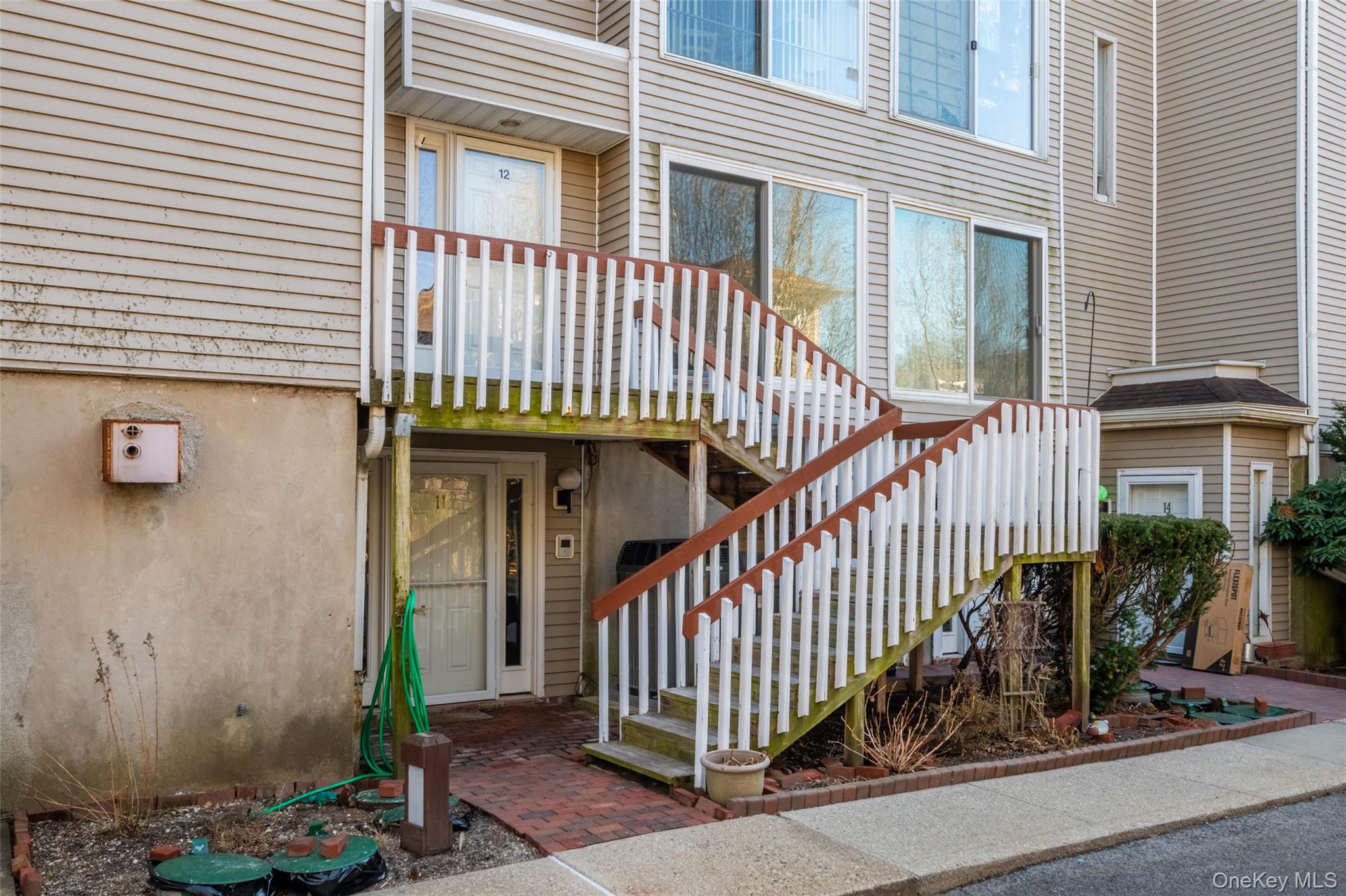 12 Windward Lane # 11, Bronx, NY 10464