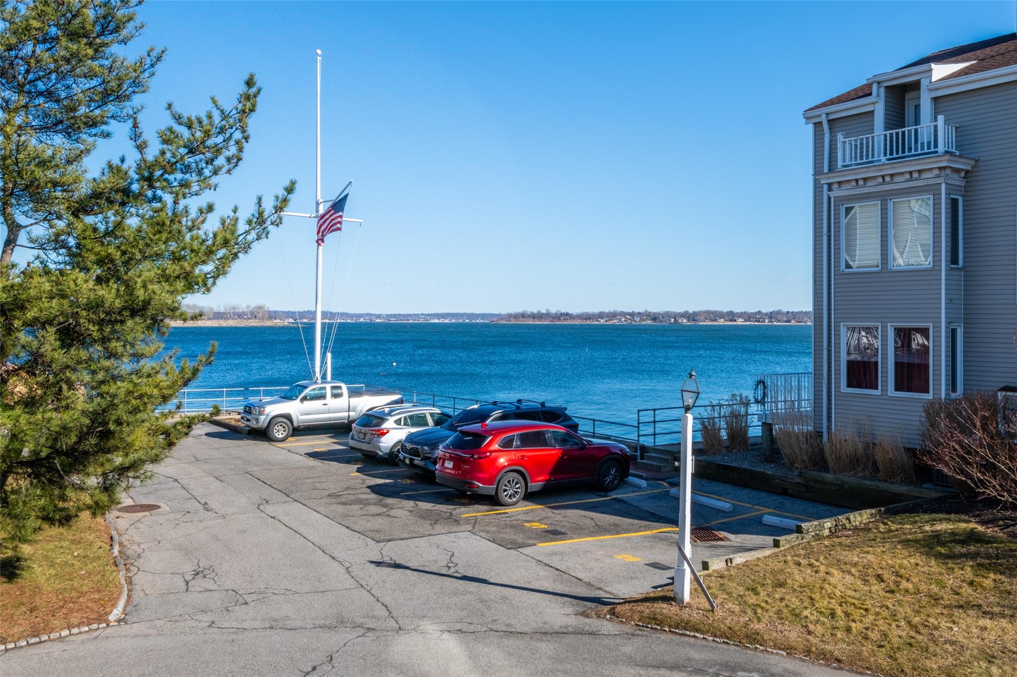 12 Windward Lane # 11, Bronx, NY 10464