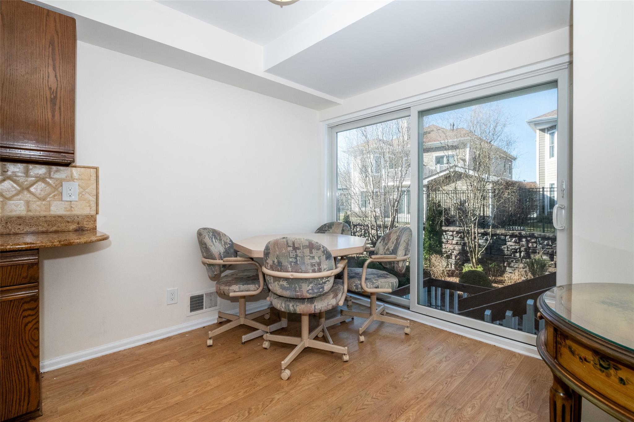 12 Windward Lane # 11, Bronx, NY 10464