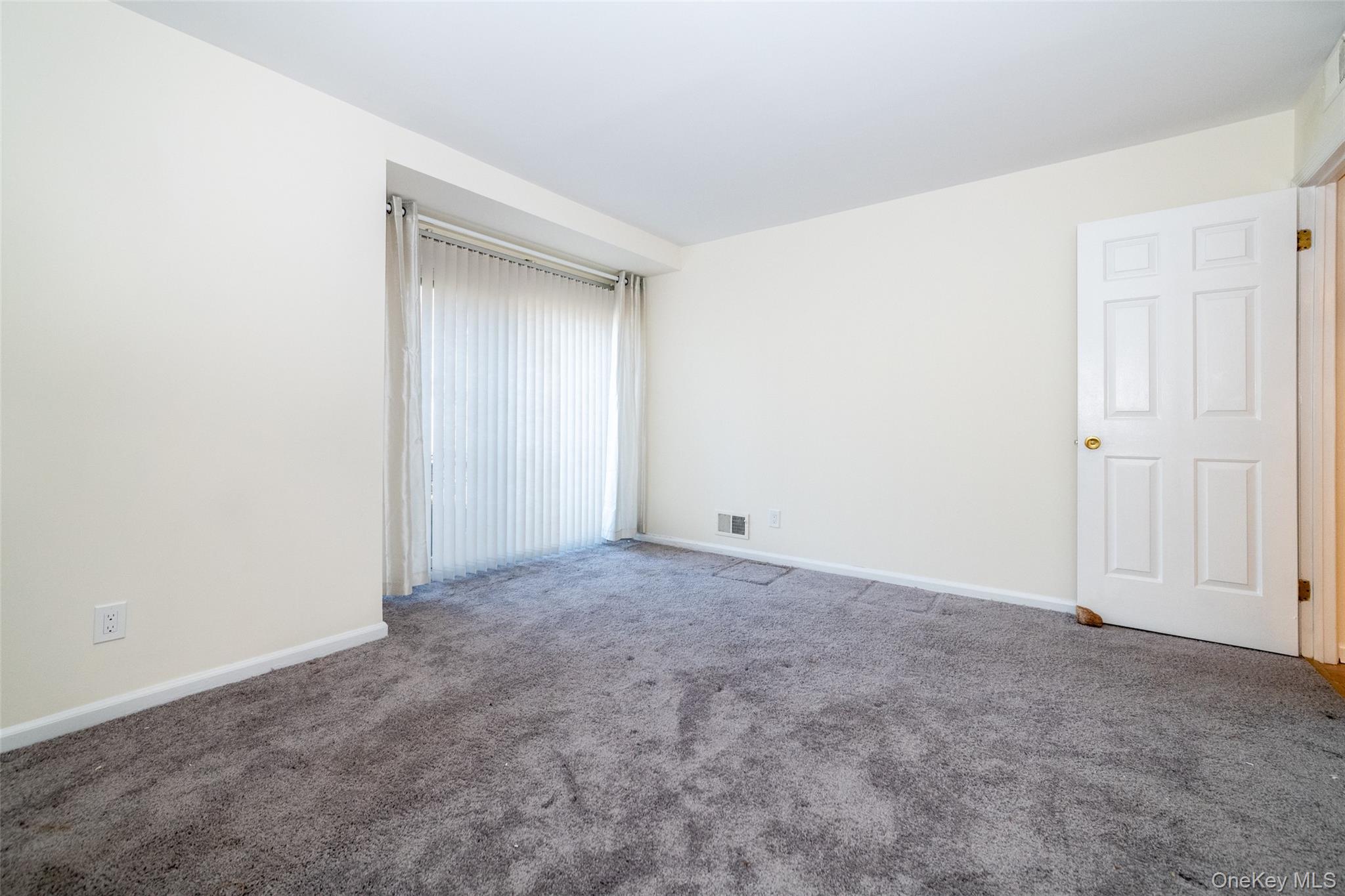 12 Windward Lane # 11, Bronx, NY 10464