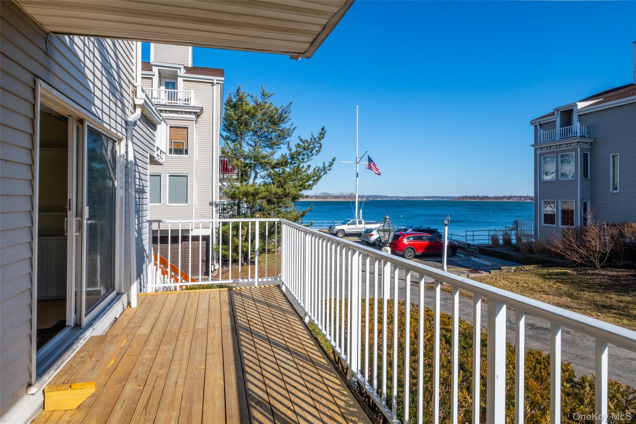 12 Windward Lane # 11, Bronx, NY 10464