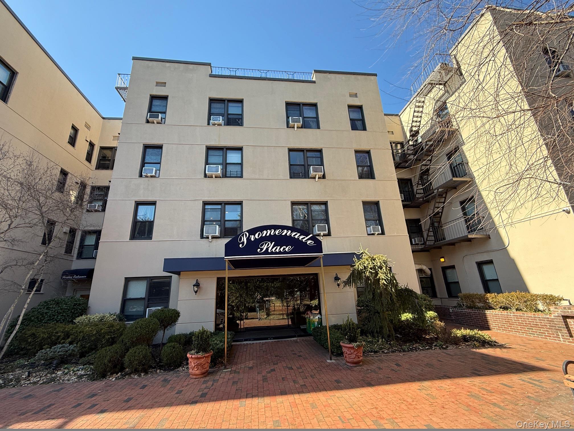 11 Wooleys Lane # 1k, Great Neck, NY 11023