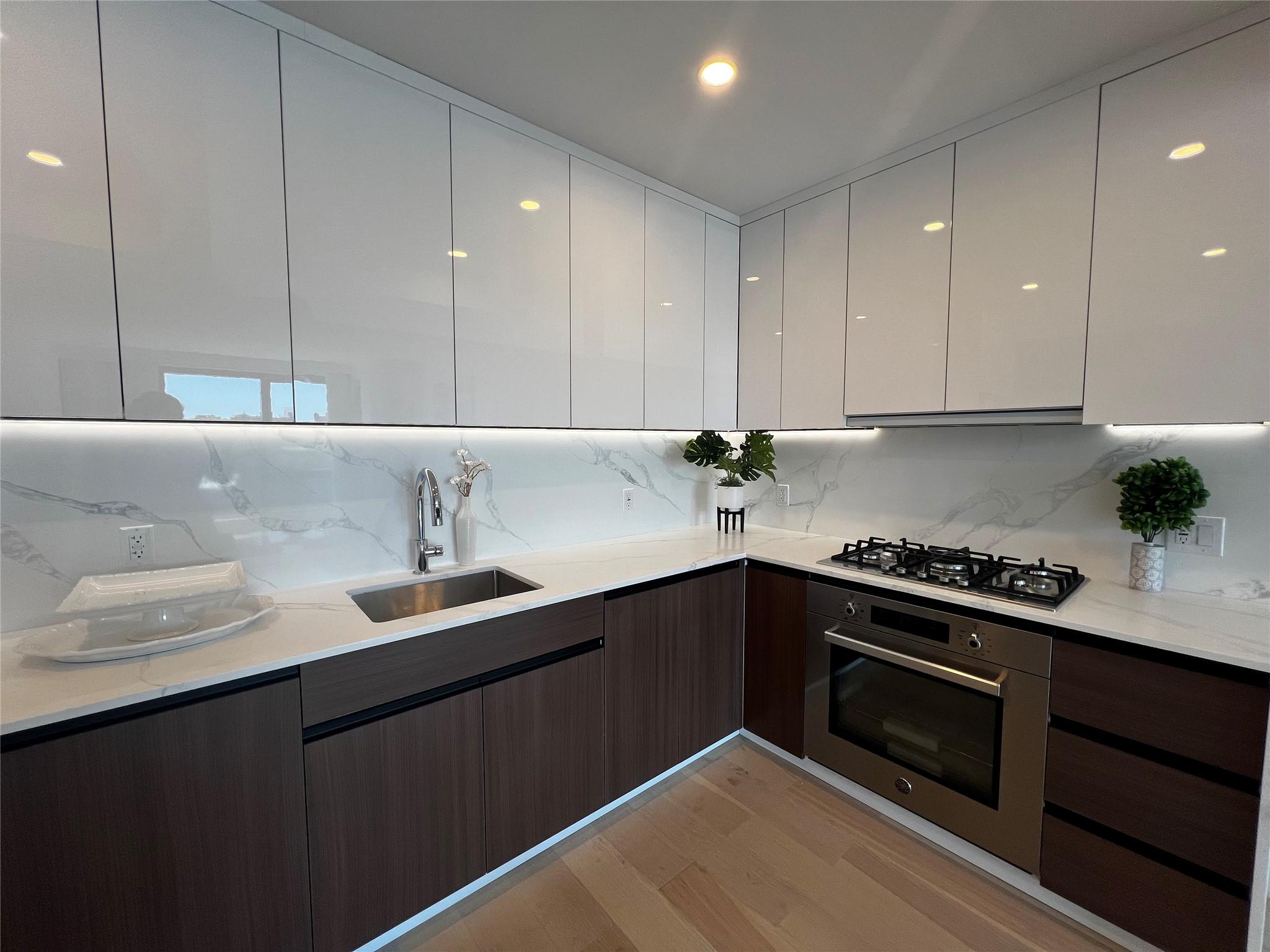 144-49 Northern Blvd # 213, Flushing, NY 11354