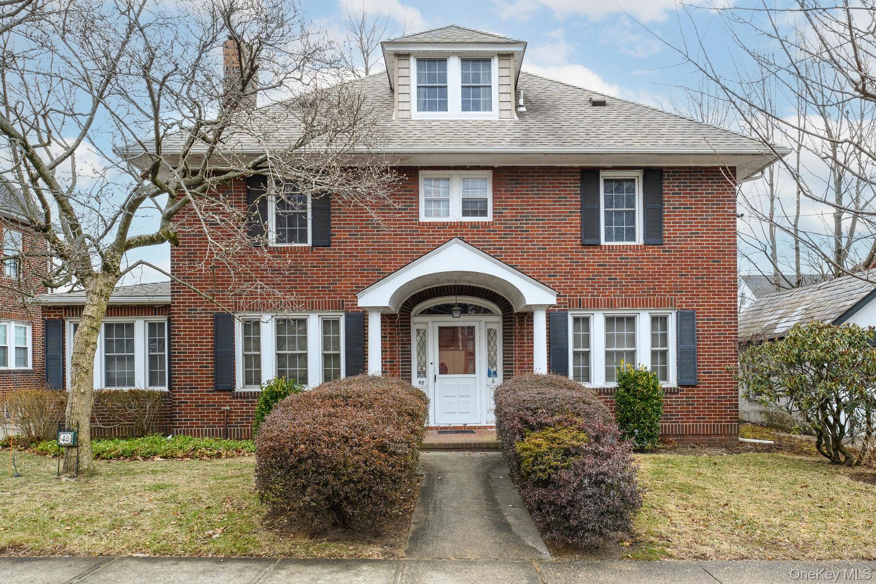 48 Essex Road, Great Neck, NY 11023