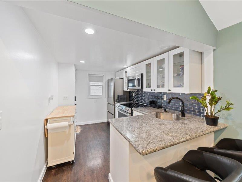 6 Schuyler Terrace, Bronx, NY 10465