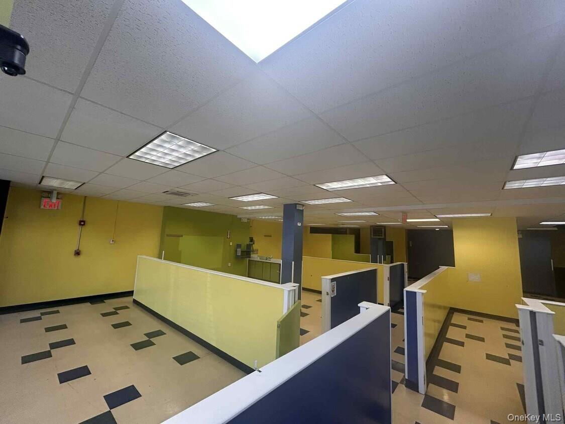 2138 E East Tremont, Bronx, NY 10462