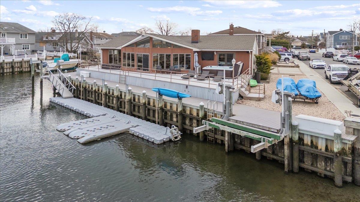 1130 Hayes Place, Baldwin, NY 11510
