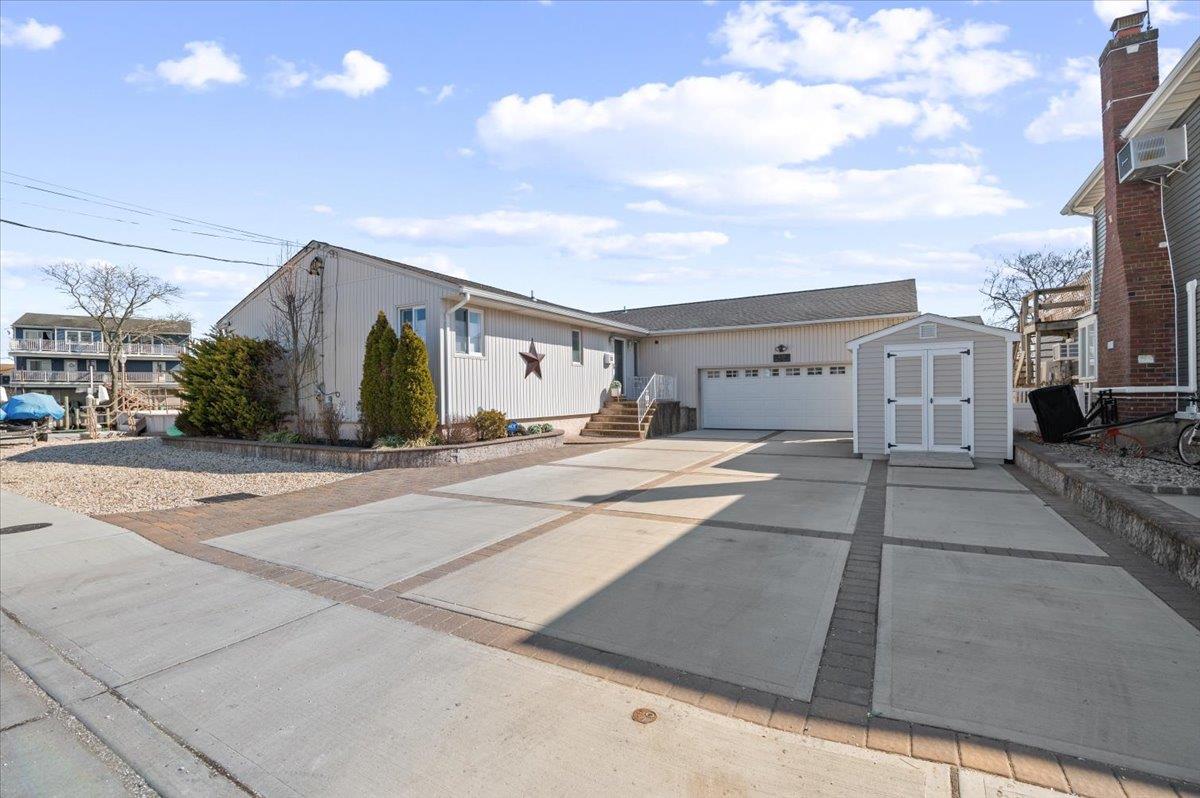 1130 Hayes Place, Baldwin, NY 11510