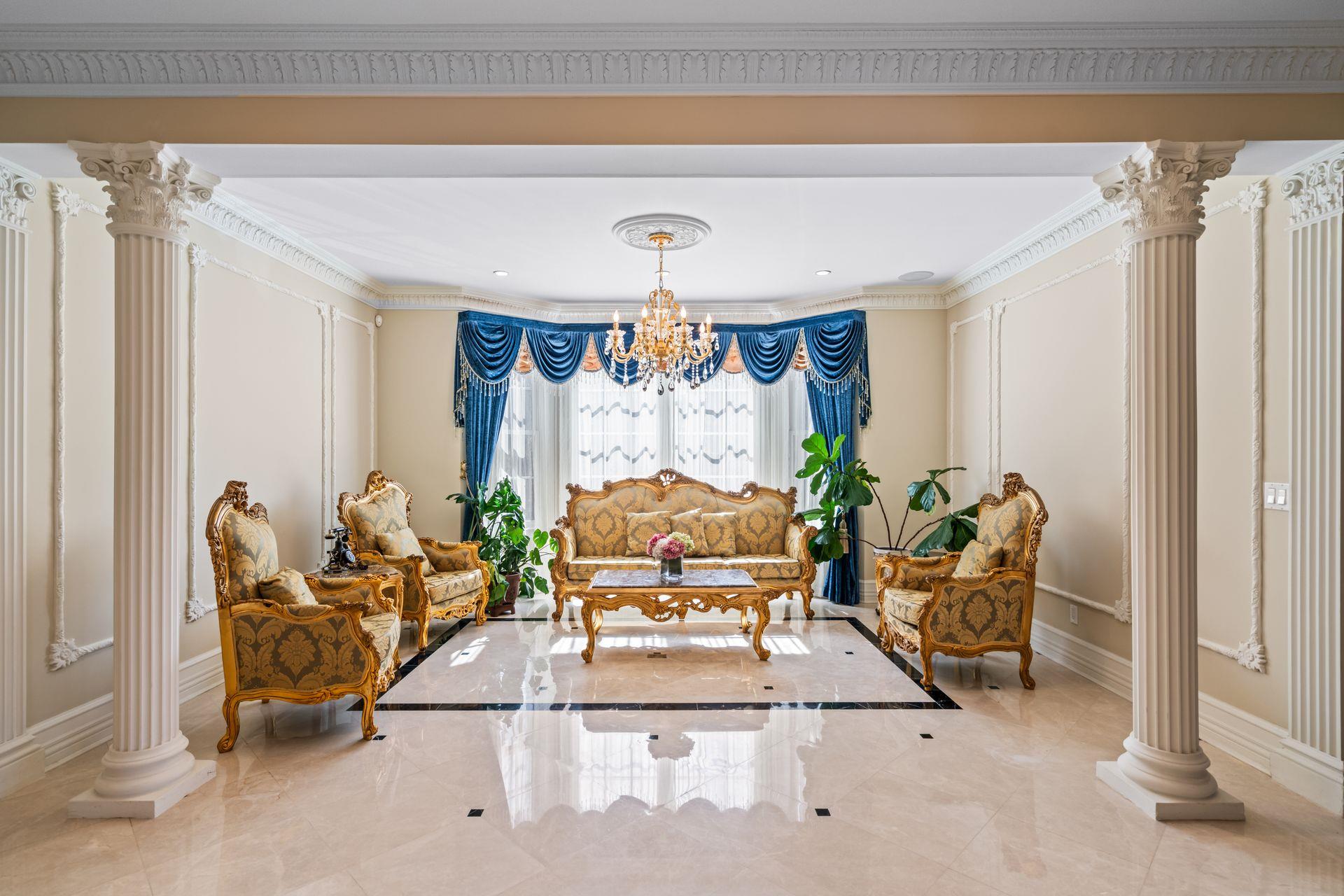 28 Whitney Circle, Glen Cove, NY 11542