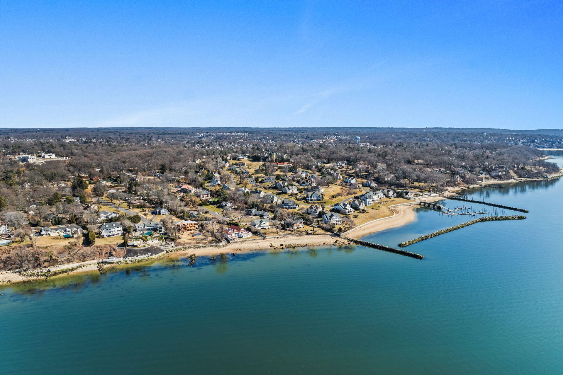 28 Whitney Circle, Glen Cove, NY 11542