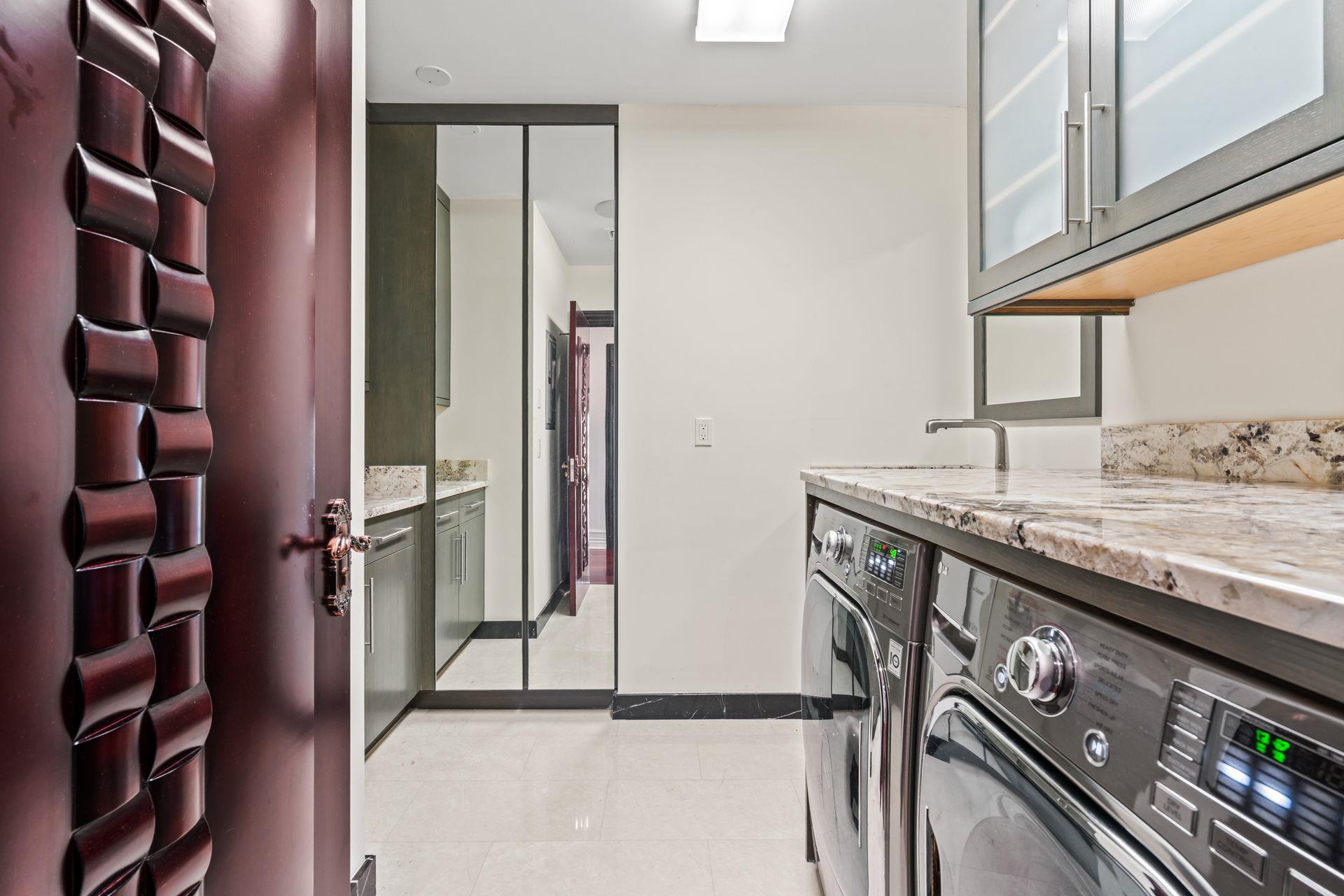 28 Whitney Circle, Glen Cove, NY 11542