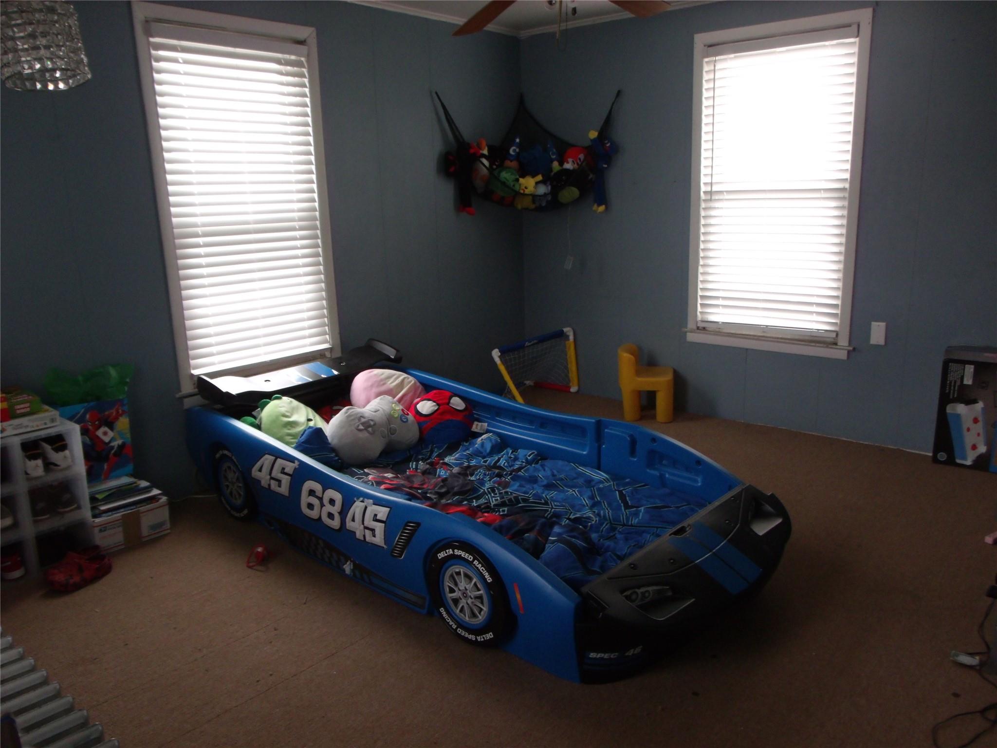 145 Bayview Avenue, Inwood, NY 11096