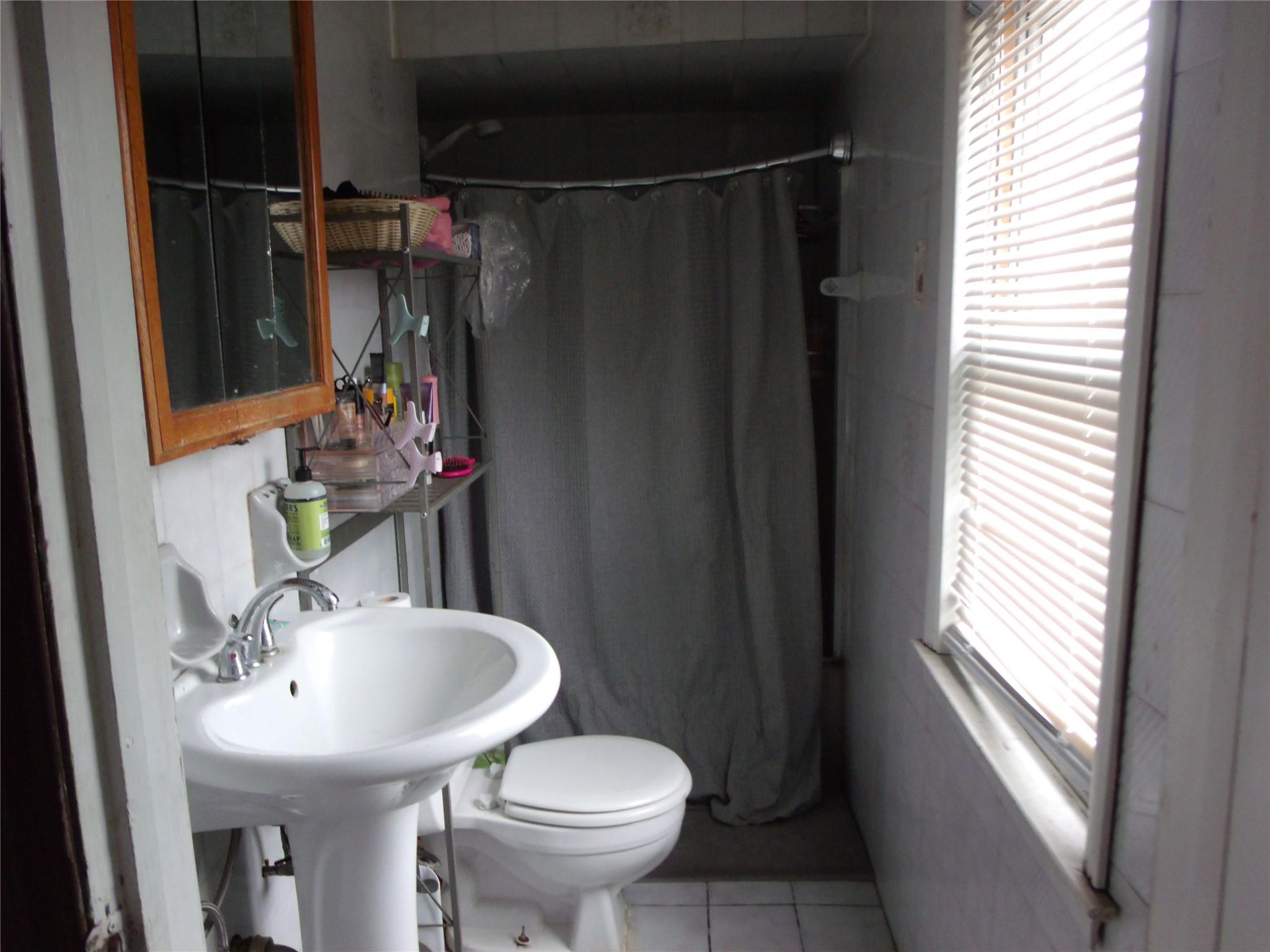 145 Bayview Avenue, Inwood, NY 11096