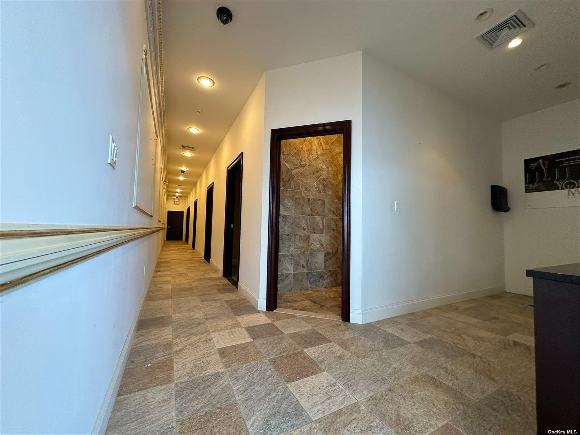 11-19 Northern Boulevard # 1 FL, Great Neck, NY 11021