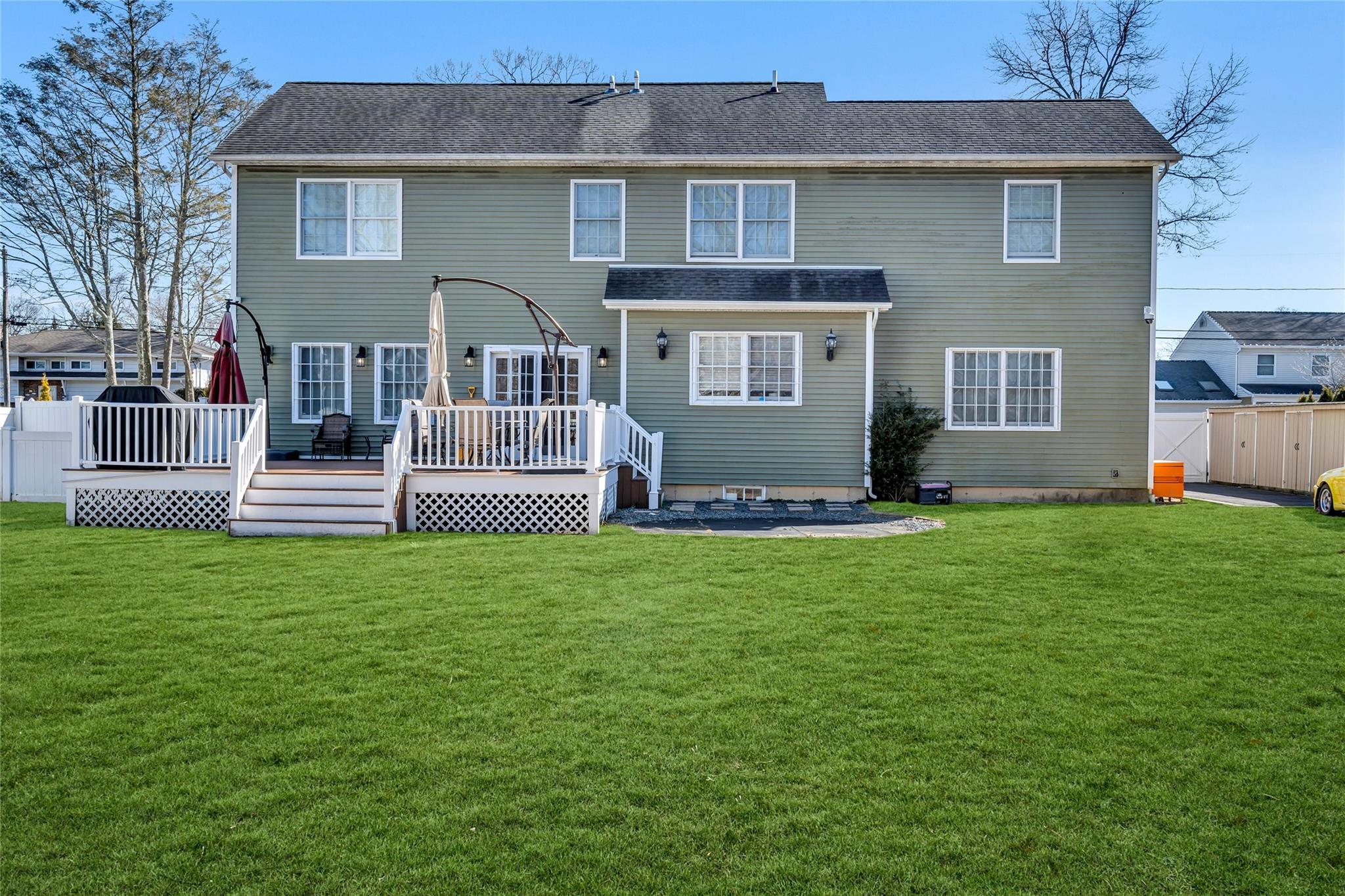 203 Overton Street, Deer Park, NY 11729