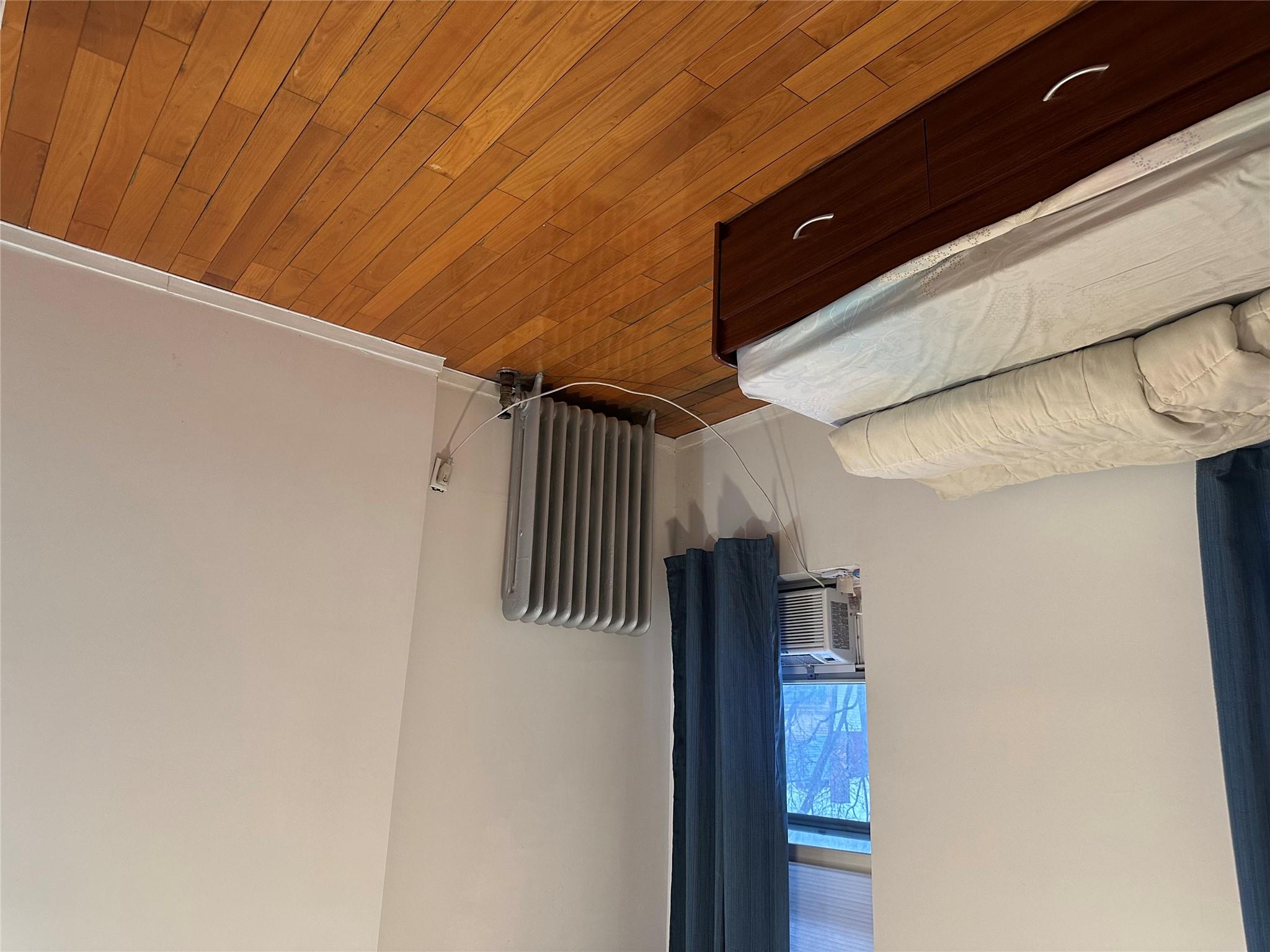 3060 Steinway Street, Astoria, NY 11103