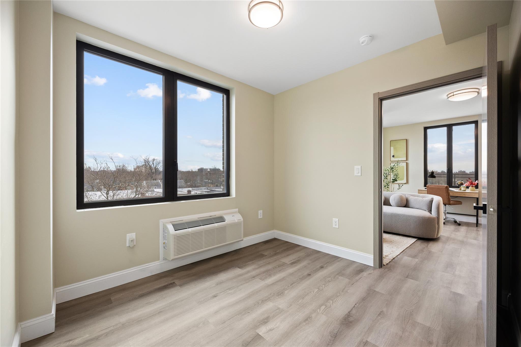 163-07 72nd Ave # 5F, Fresh Meadows, NY 11365