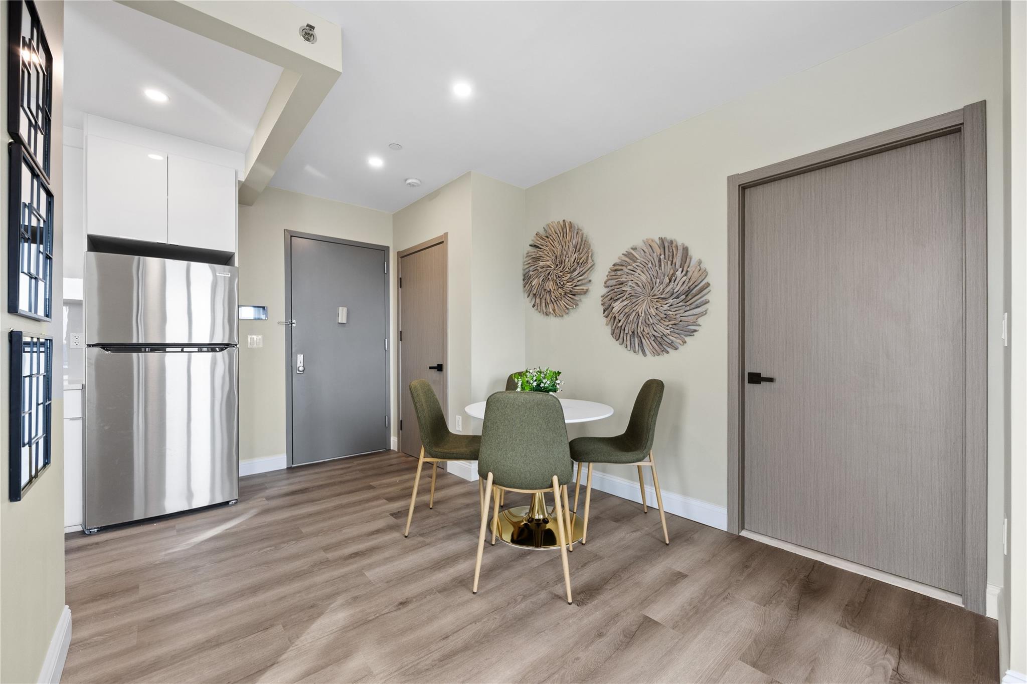 163-07 72nd Ave # 5F, Fresh Meadows, NY 11365