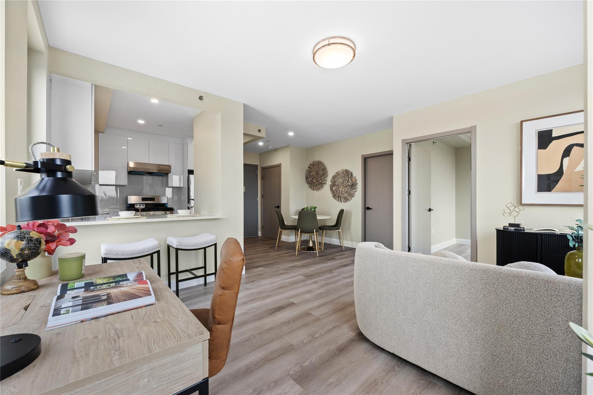 163-07 72nd Ave # 5F, Fresh Meadows, NY 11365