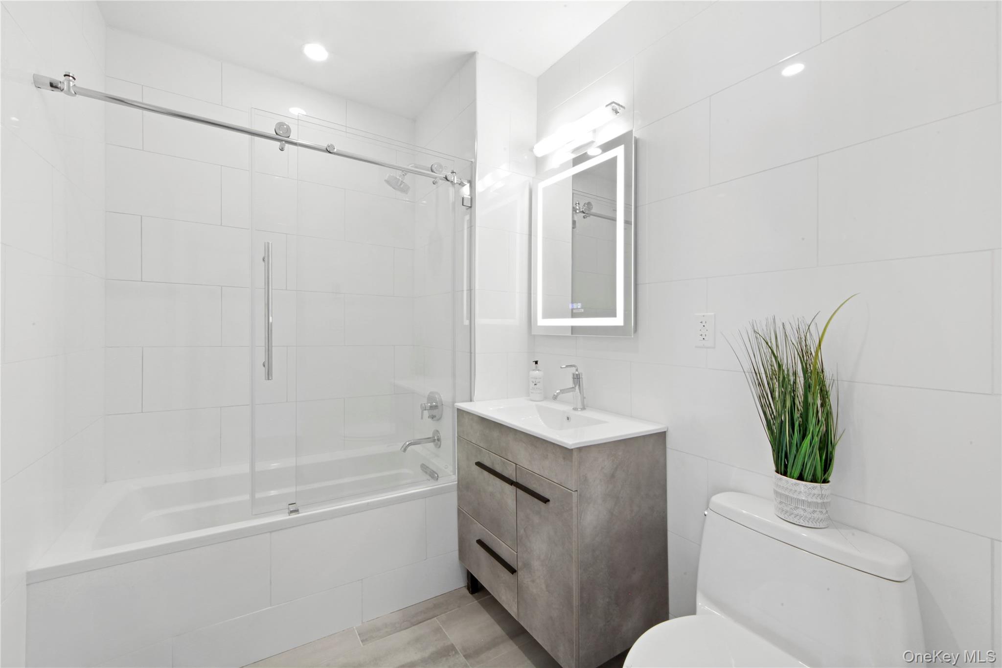 163 Beach 96th Street # 3A, Rockaway Beach, NY 11693