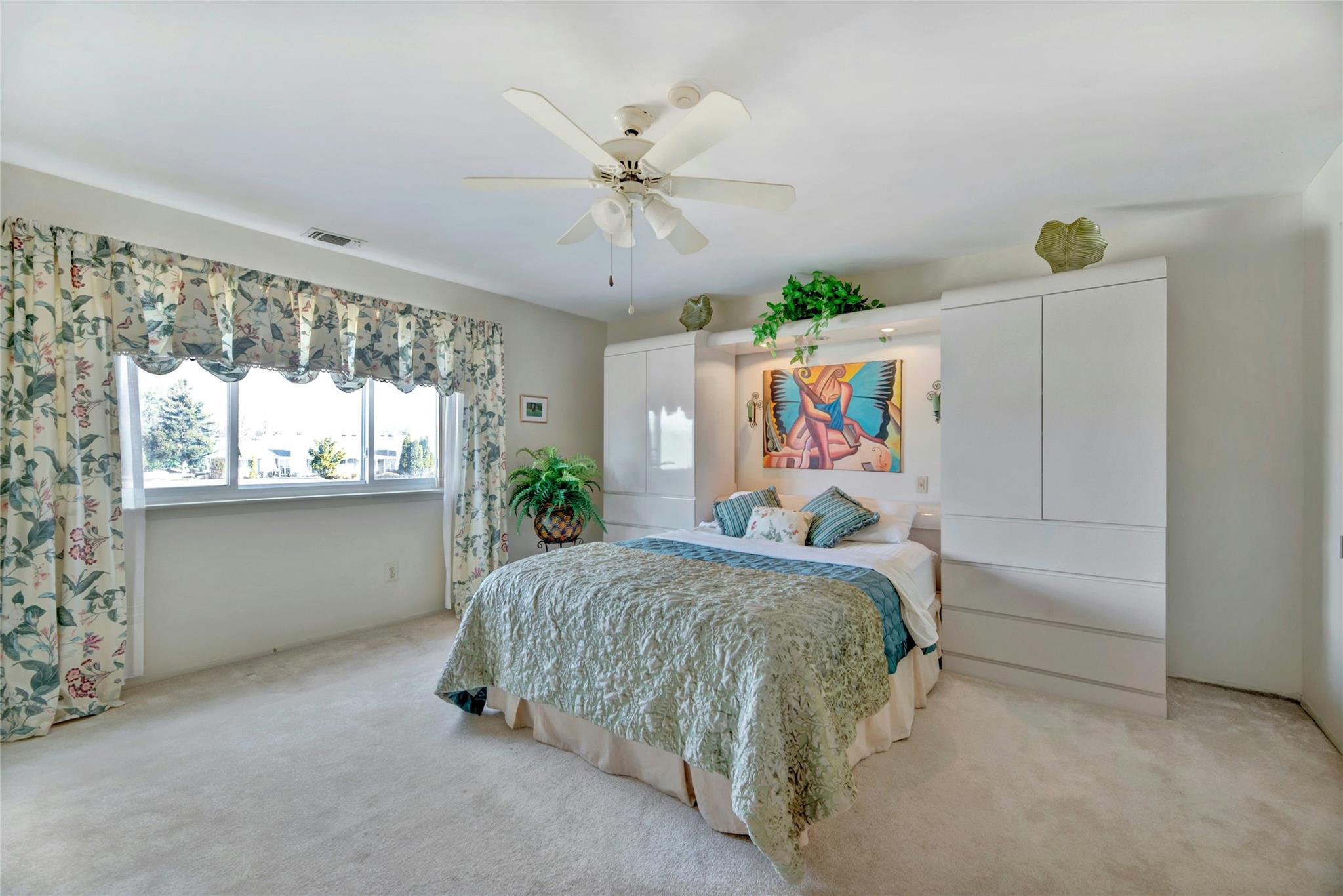 107 E Midland Pond Court, Moriches, NY 11955