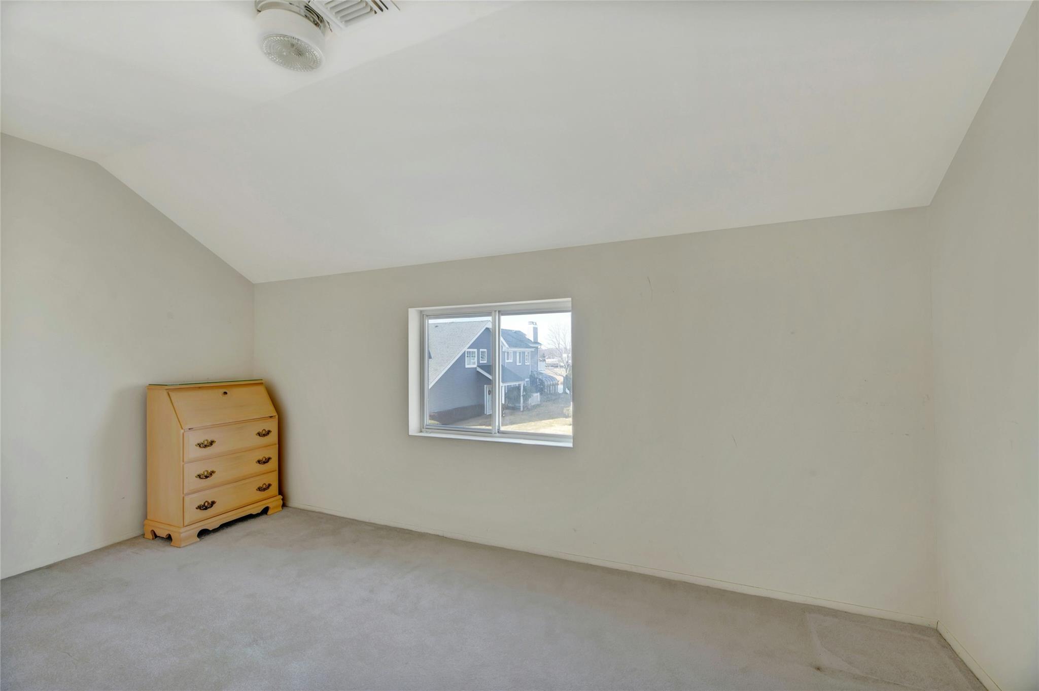 107 E Midland Pond Court, Moriches, NY 11955