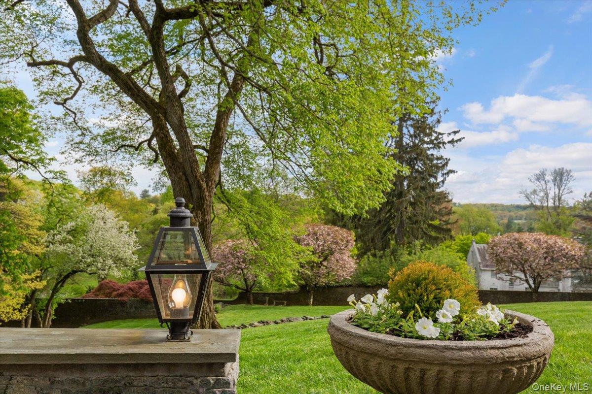 5 Belmont Drive, Irvington, NY 10533