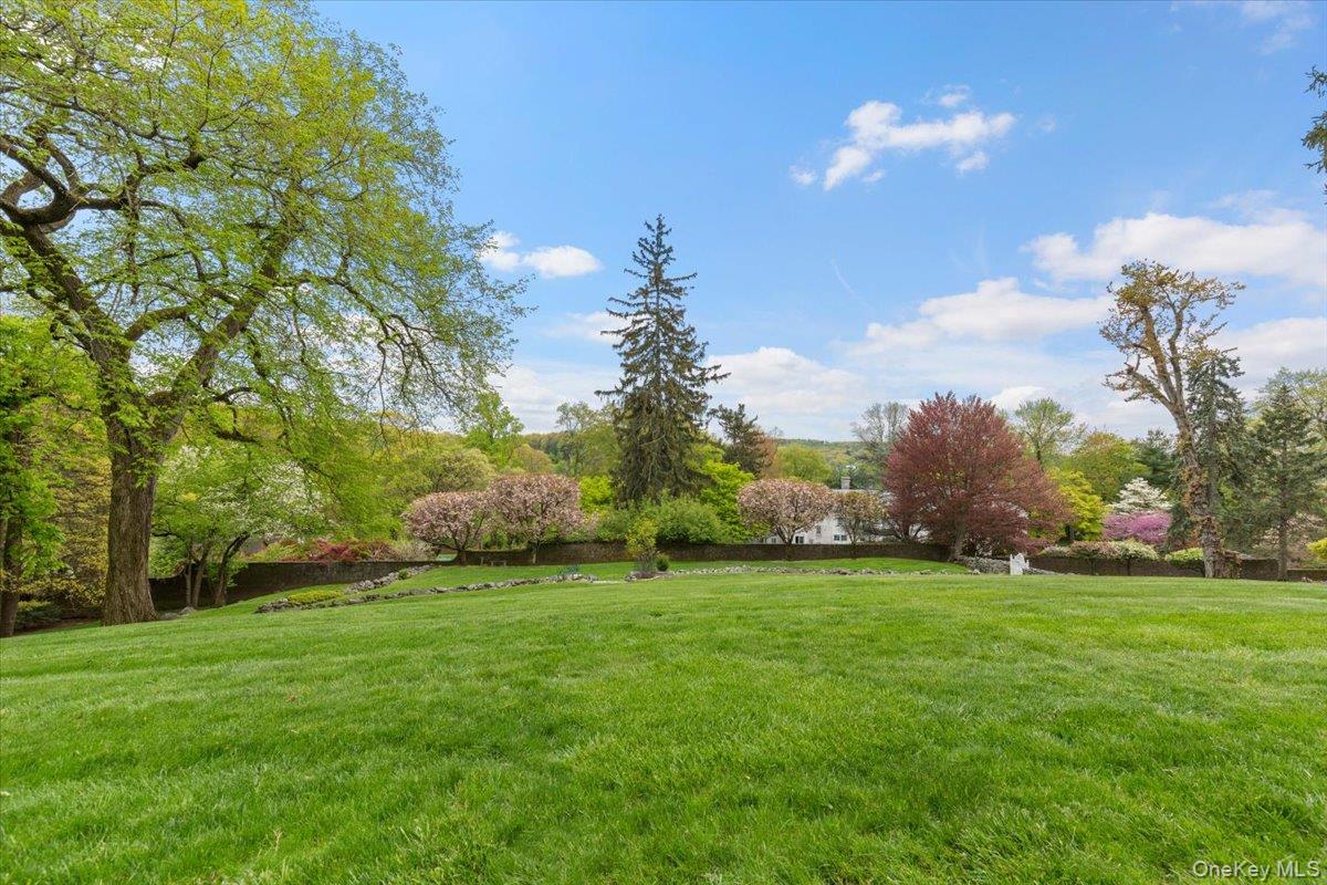 5 Belmont Drive, Irvington, NY 10533