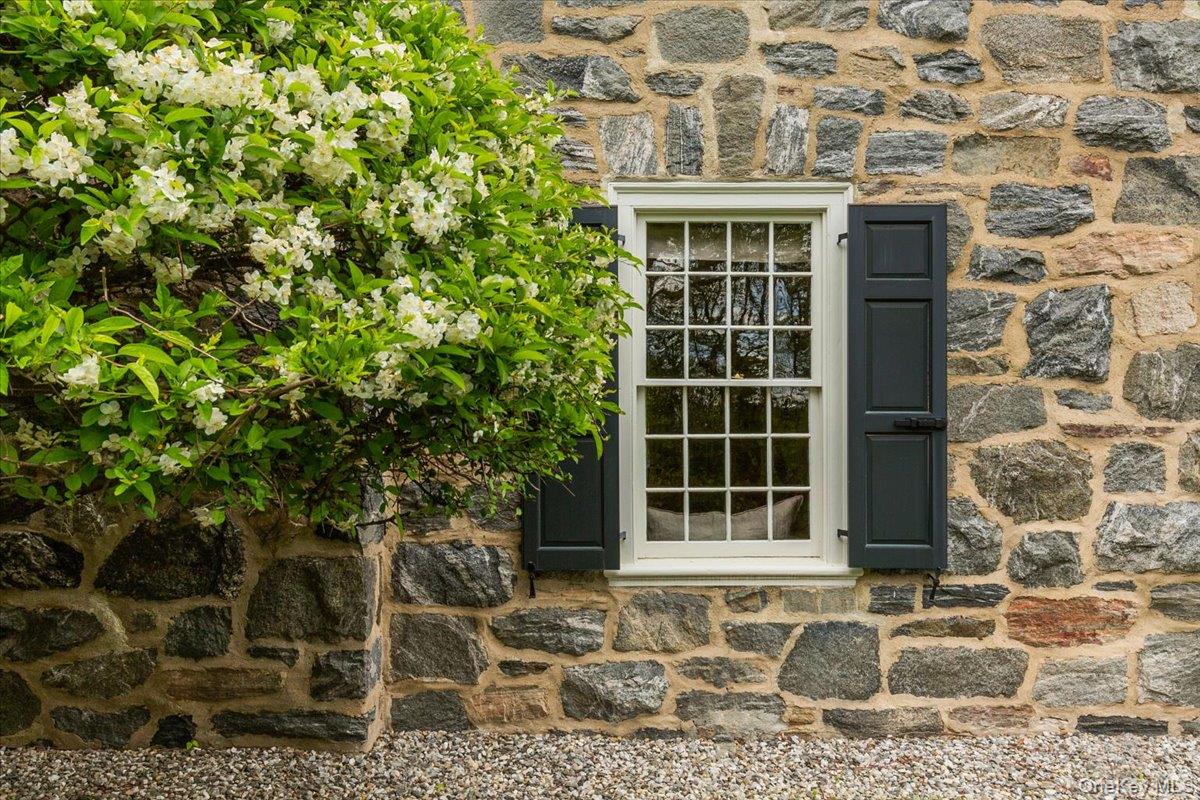 5 Belmont Drive, Irvington, NY 10533