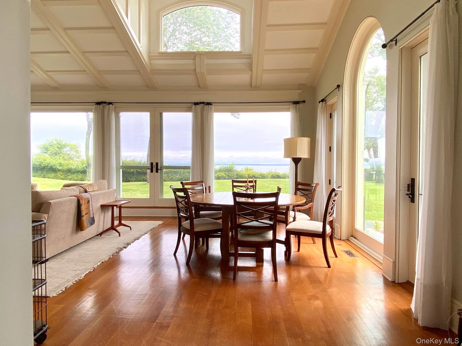 2840 Stars Road, East Marion, NY 11939