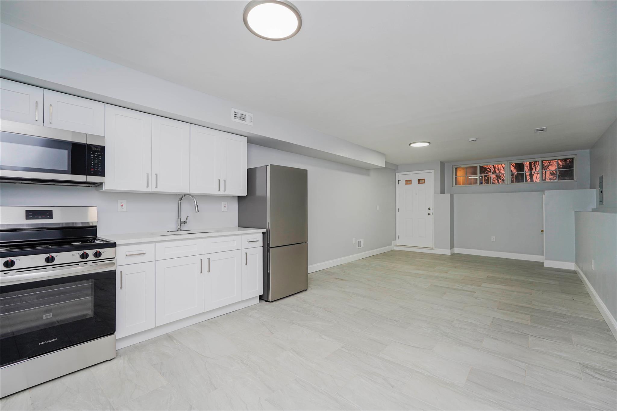 61 Sunset Avenue, Staten Island, NY 10314