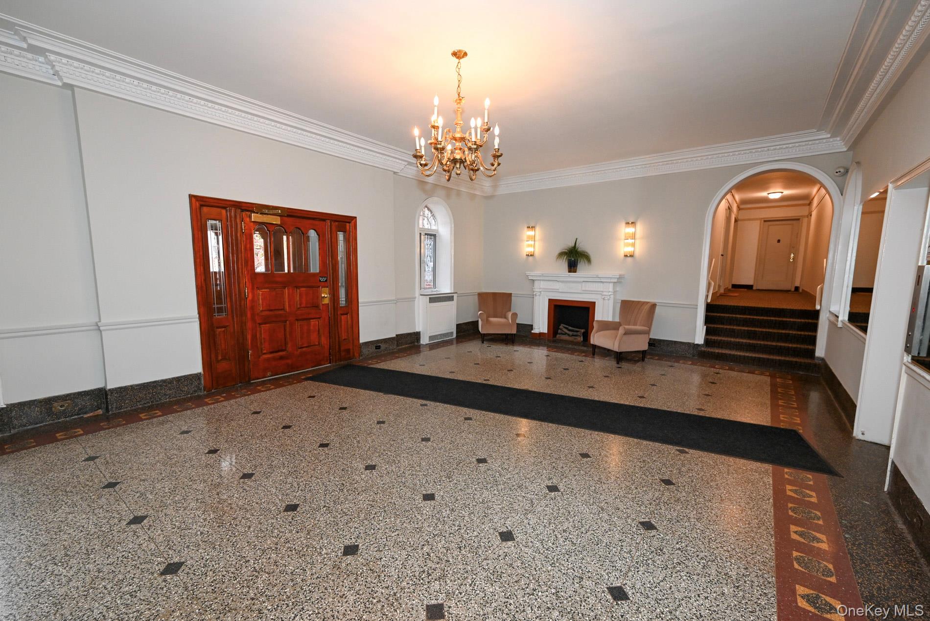 111-39 76th Road # D7, Forest Hills, NY 11375