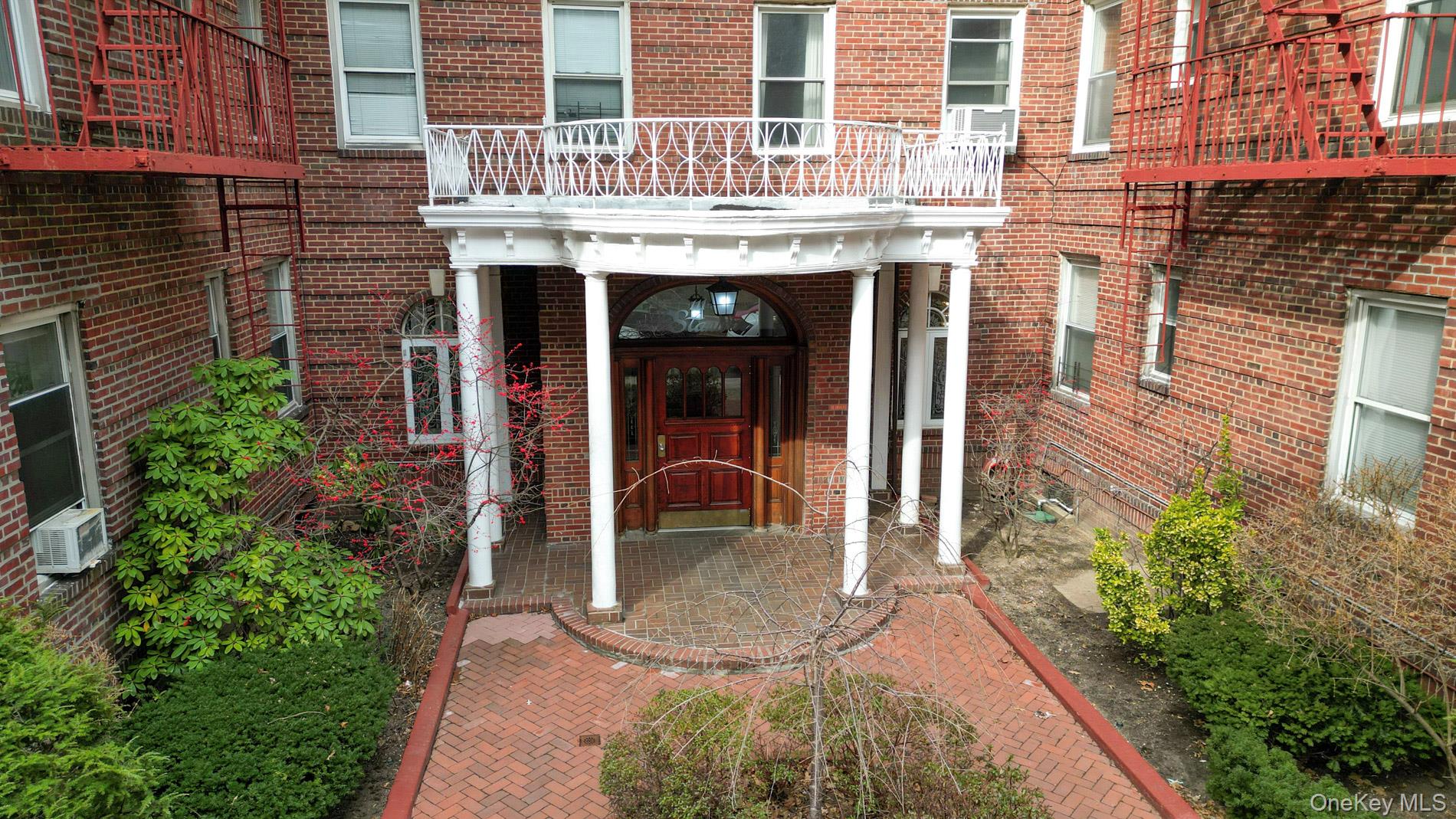 111-39 76th Road # D7, Forest Hills, NY 11375