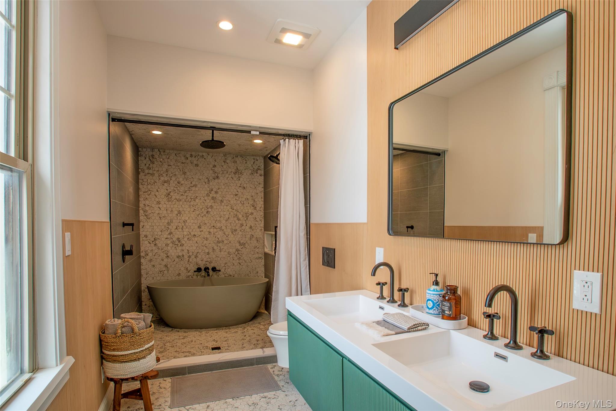 25 Prospect Avenue, Catskill, NY 12414