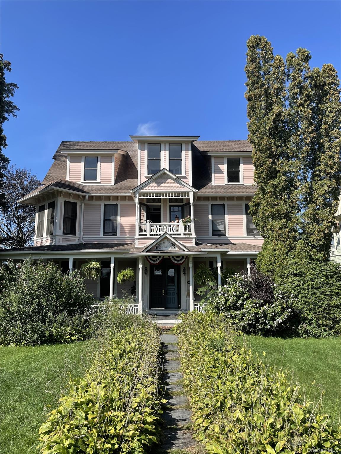 25 Prospect Avenue, Catskill, NY 12414