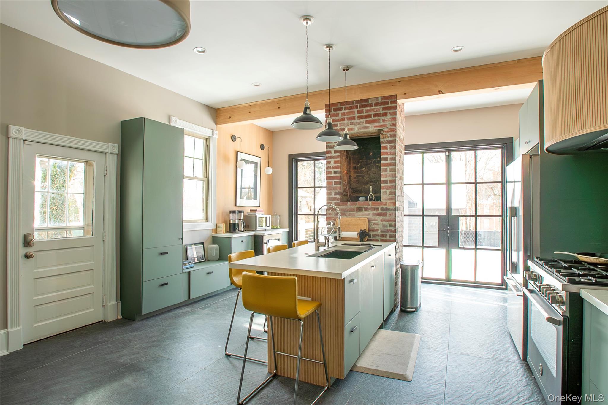 25 Prospect Avenue, Catskill, NY 12414