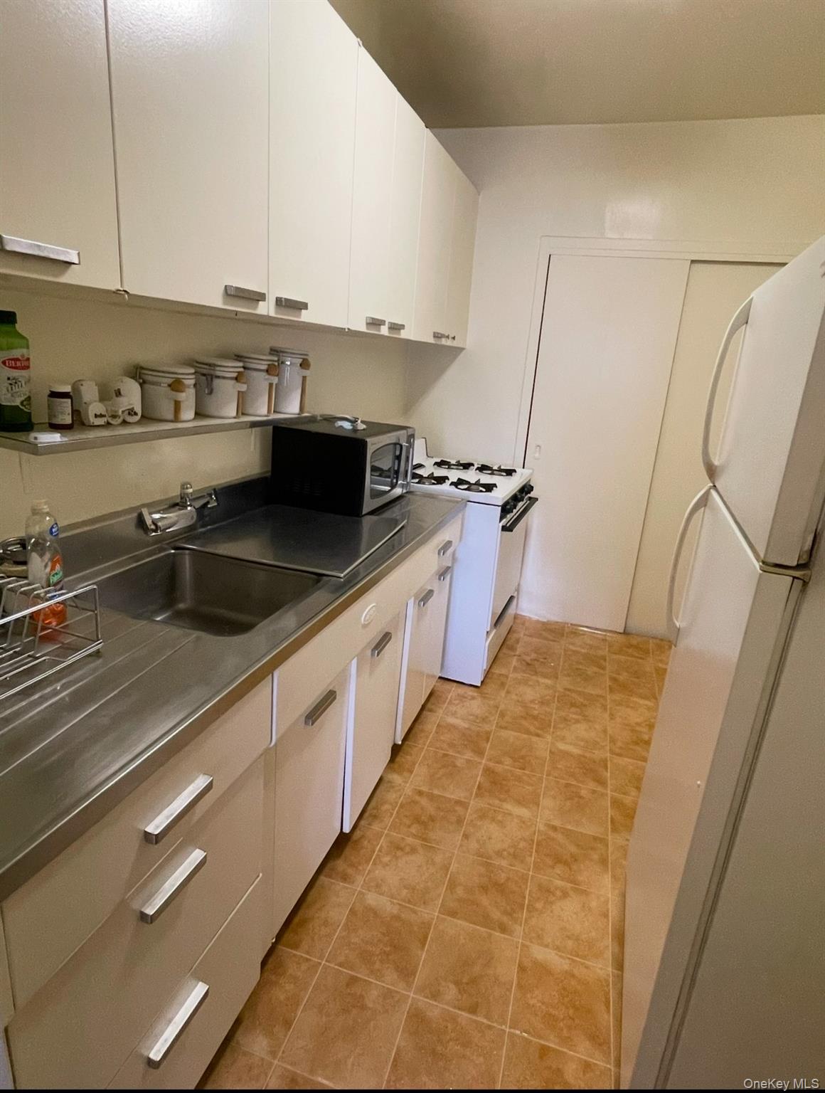 3 Fordham Hill Oval # 6H, Bronx, NY 10468