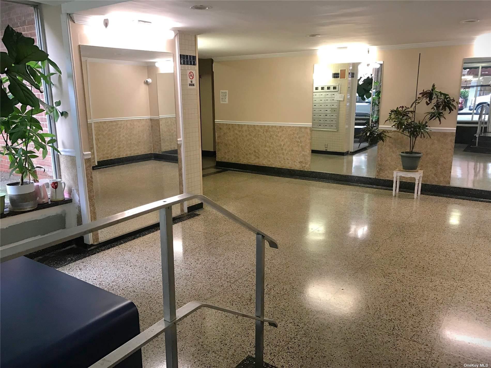 33-06 92 Street # 1V, Jackson Heights, NY 11372