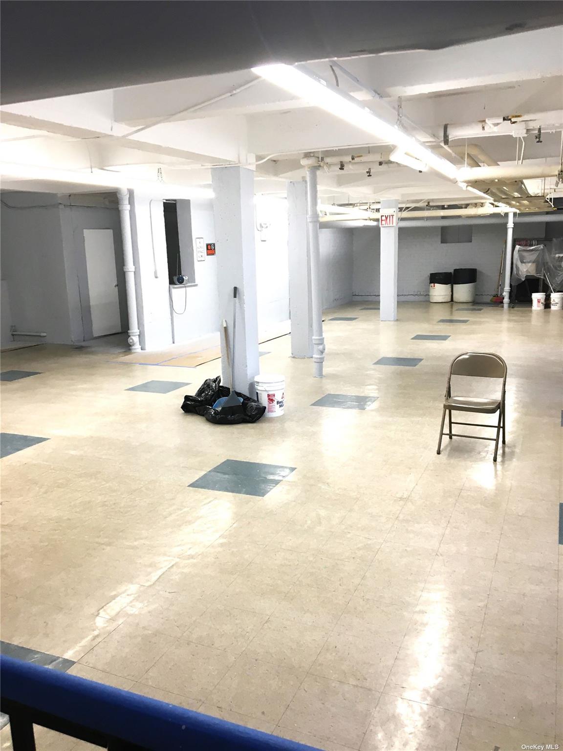 33-06 92 Street # 1V, Jackson Heights, NY 11372