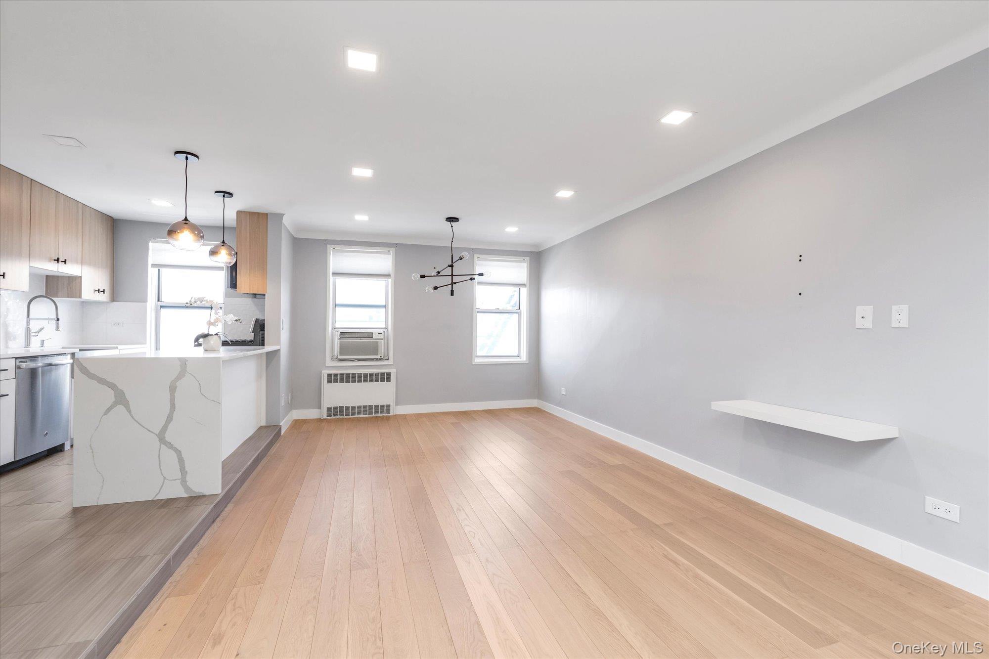 67-12 Yellowstone Blvd # #F18, Forest Hills, NY 11375