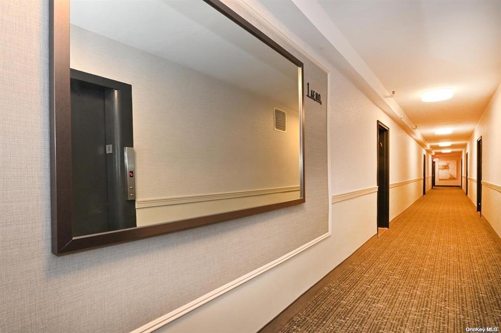 15 Hill Park Avenue # 2-C, Great Neck, NY 11021